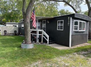 825 E 88th St, Newaygo, MI 49337