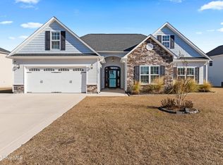 302 Little Egret Ln, Swansboro, NC 28584