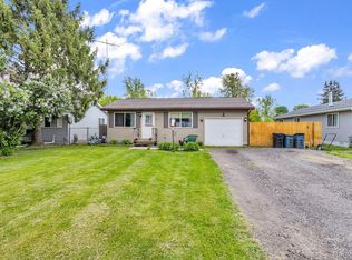 20 Fry St, Croswell, MI 48422