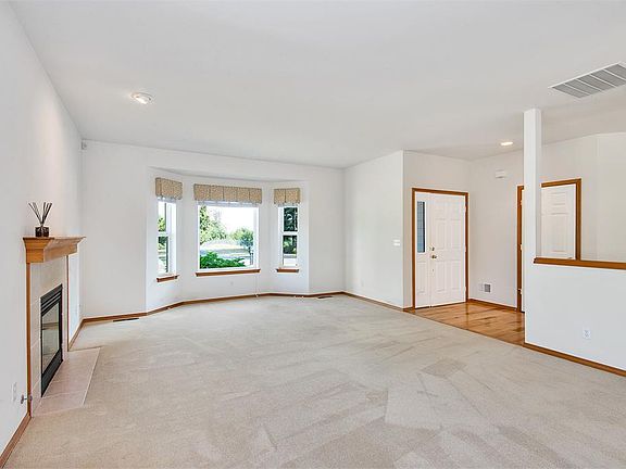 Living Room including Entry