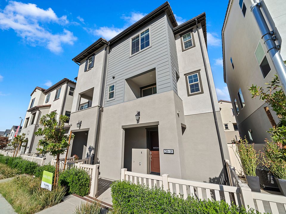 2584 Sprout Lane, 104