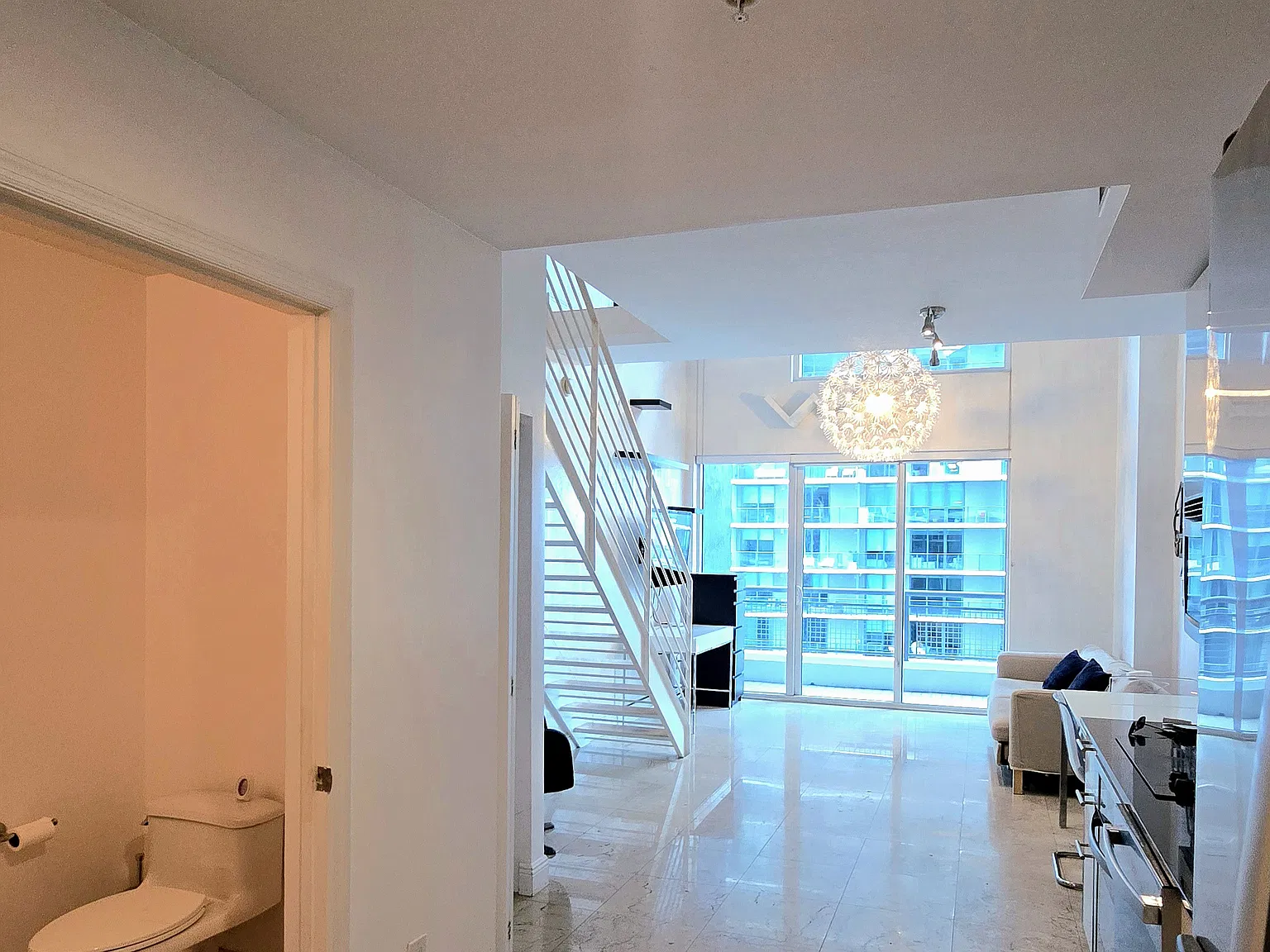 1 bed, 1.5 bath, 785 sqft, $3,000 — Photo 3