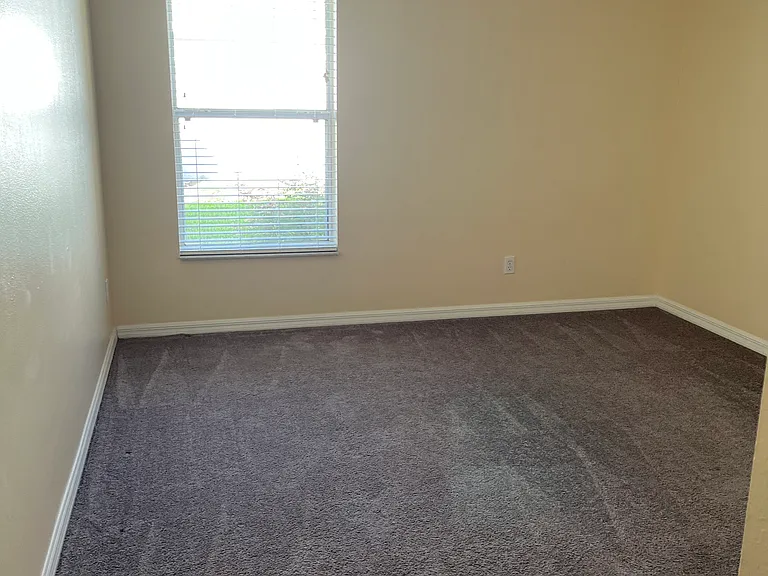 5889 SW 89th Pl — Photo 7