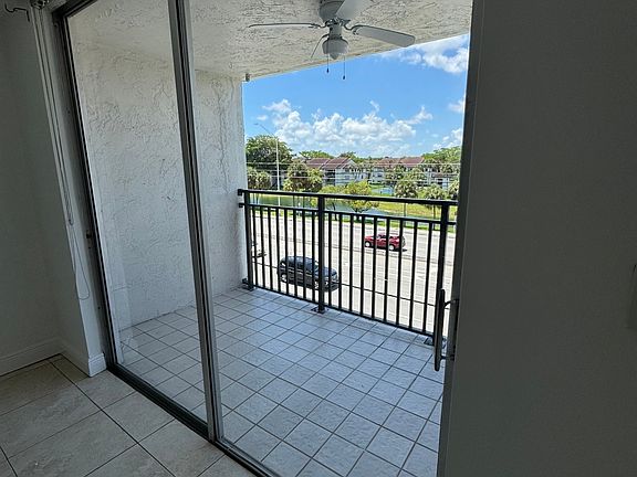 3rd image of 14160 SW 86th St