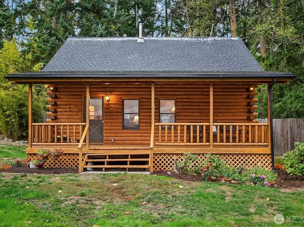 4 E Mountain View Road, Camano Island, WA 98282