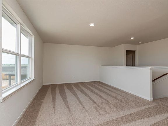 4th image of 10823 Hillside Creek Dr