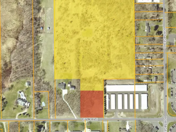 1285 East St, Vicksburg, MI 49097