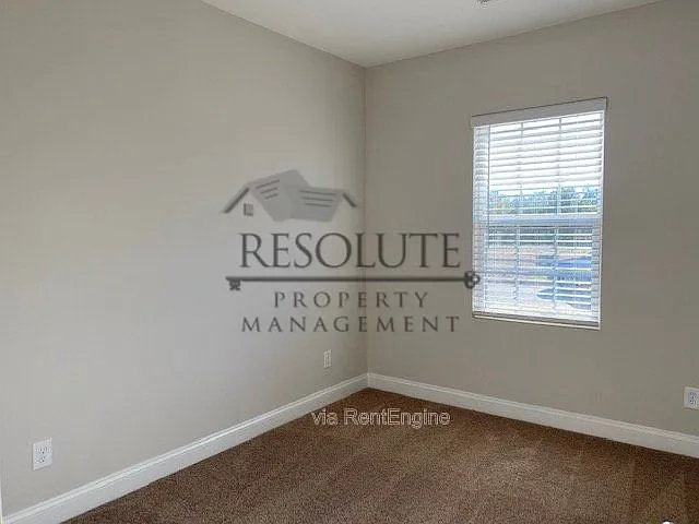 3 bed, 2.0 bath, 1506 sqft, $1,950 — Photo 3