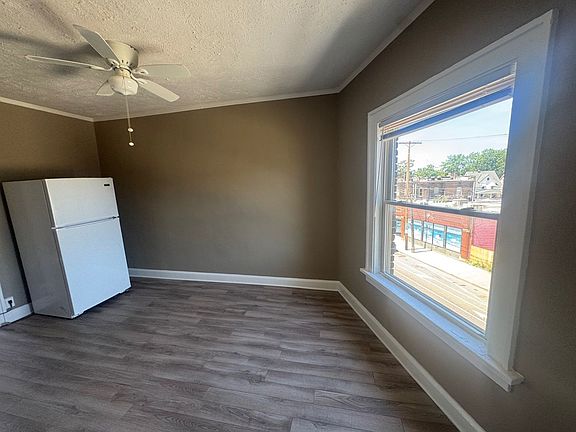 3rd image of 9605 Lorain Ave APT 9