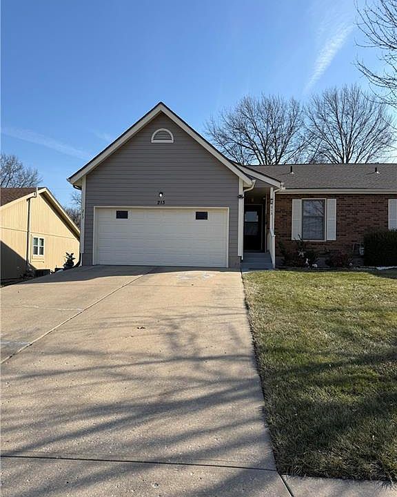 1st image of 213 SE Ridgeview Dr