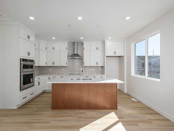 6th image of this home