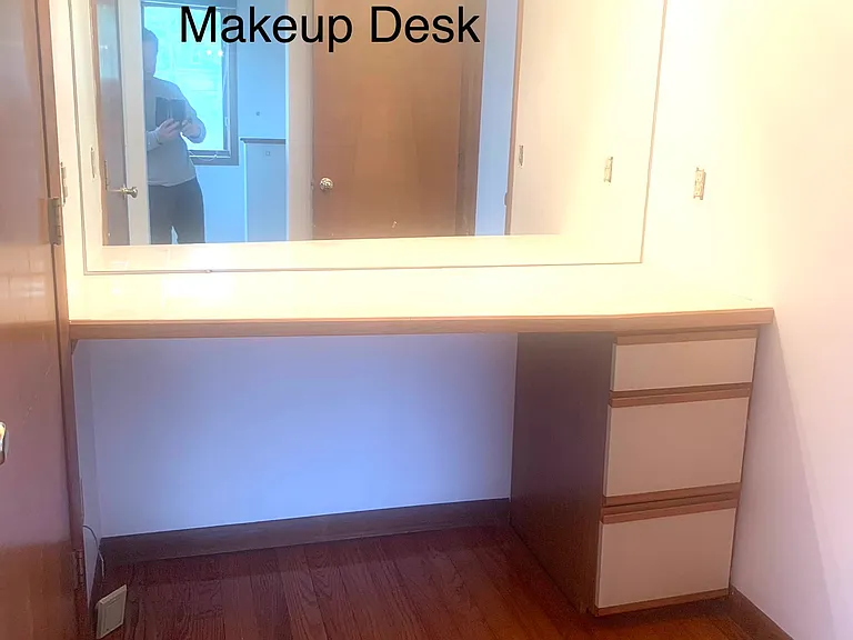 622 Cedar Grv #1 — Photo 8