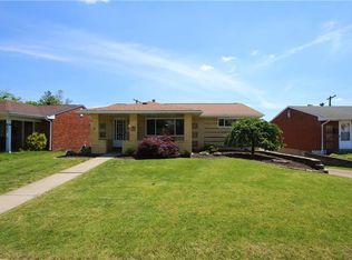 271 Skyport Rd, West Mifflin, PA 15122