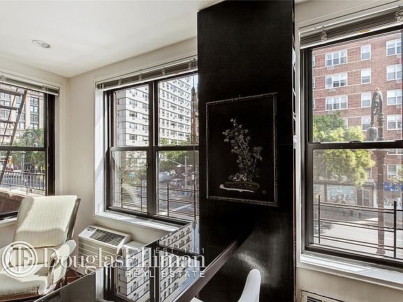 3rd image of 100 W 12th St APT 2L