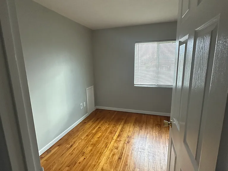 4878 Banbury Ct #4 — Photo 23