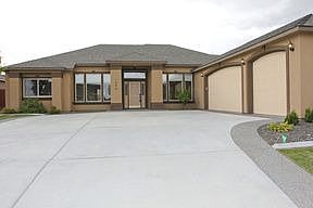 1st image of 1309 S 44th Ave