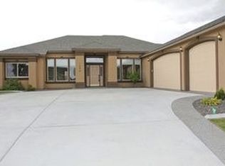 1309 S 44th Ave, West Richland, WA 99353