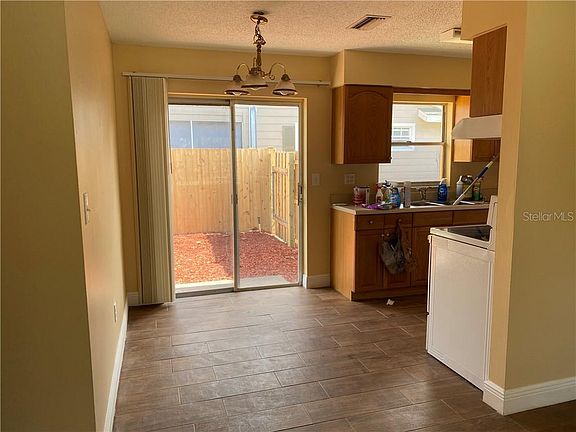 4th image of 1019 E 1st Ave