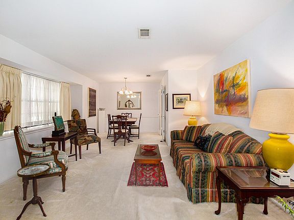 5th image of 3126 Westerland Dr