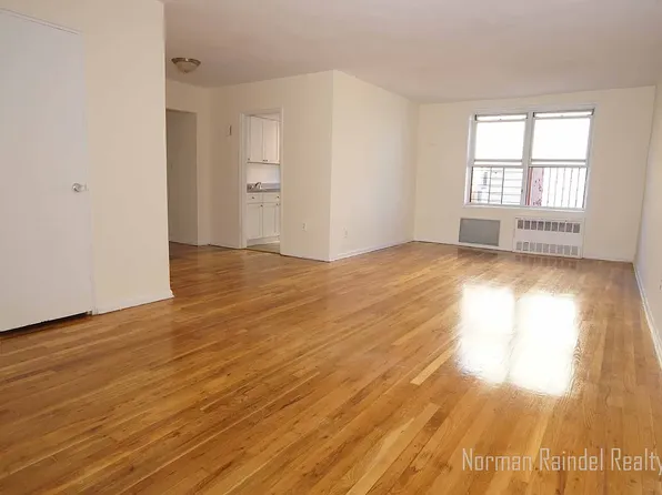 117-12 Ocean Pm image 1 of 39