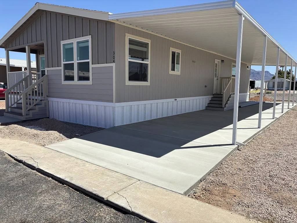 2 bed, 2.0 bath, 1500 sqft, $1,399 — Photo 2