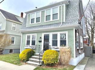 4 Curry Ave, Newport, RI 02840