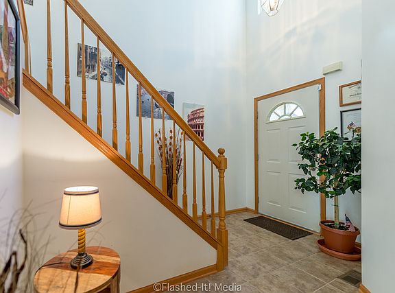 2nd image of 2987 Old Mill Ct