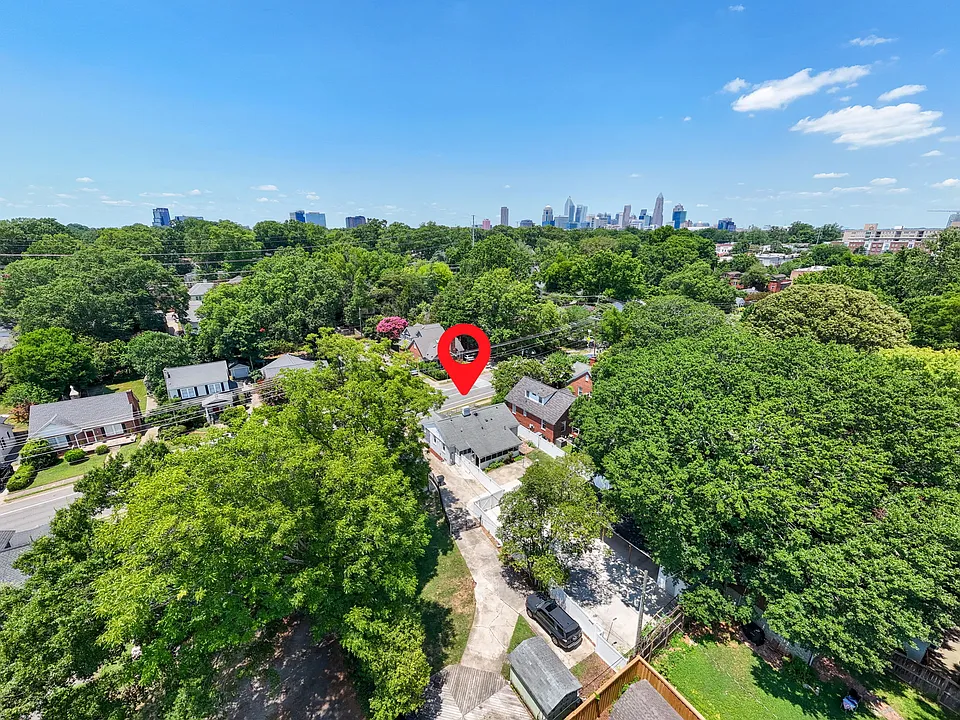 2113 Scott Ave