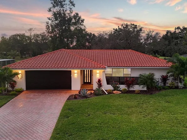 3374 Sea View St, Sarasota, FL 34239