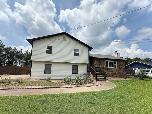1861 Pharrs Rd, Snellville, GA 30078
