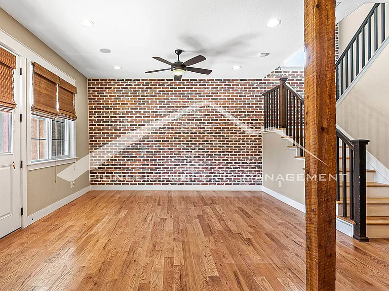 1807 E 36th Ave — Photo 4