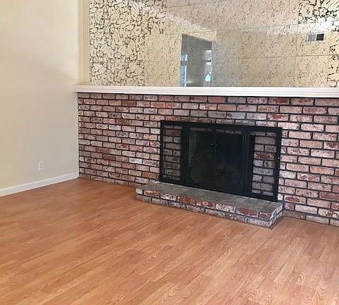 4th image of 3261 Coldwater Dr