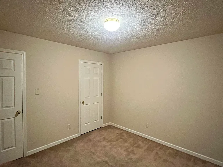 7276 Amberly Way Dr — Photo 21