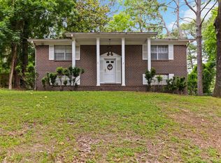 2424 Debbie Dr, Birmingham, AL 35215