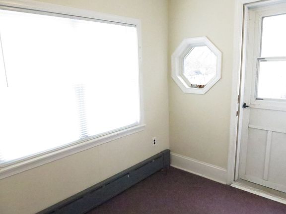 Porch/Office/Playroom