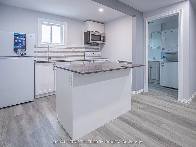 345 Richelieu Ave — Photo 7