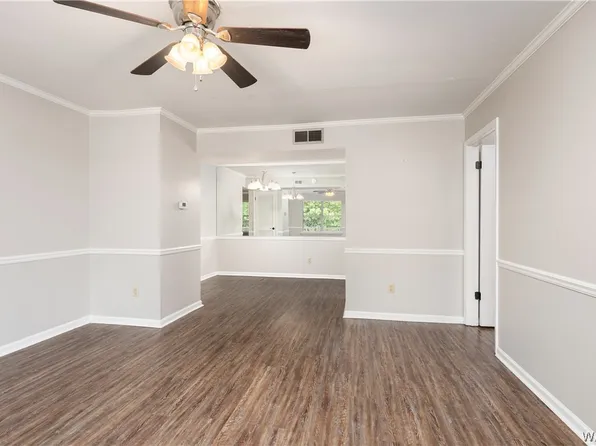1813 Hackberry Ln APT 10, Tuscaloosa, AL 35401