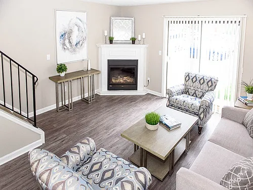 Chartwell Townhouse Apartments Photo 1