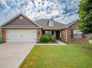 1250 Lariat Dr, Centerton, AR 72719