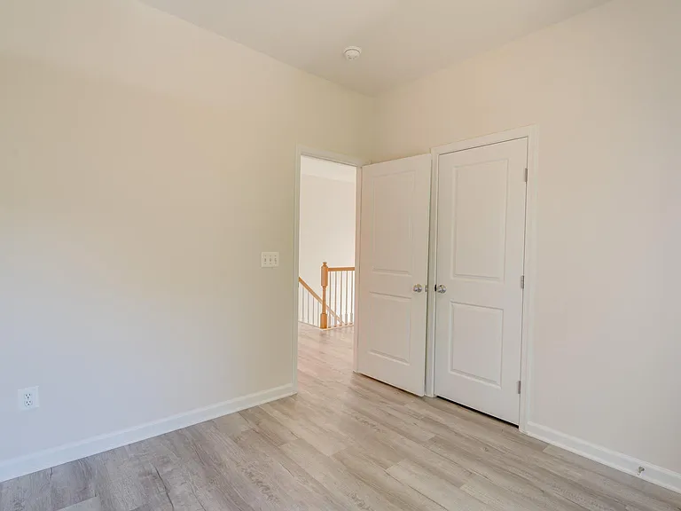 74 Pike Pl — Photo 34