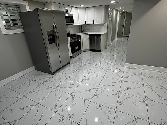 3rd image of 1427 N Lawndale Ave #Basement