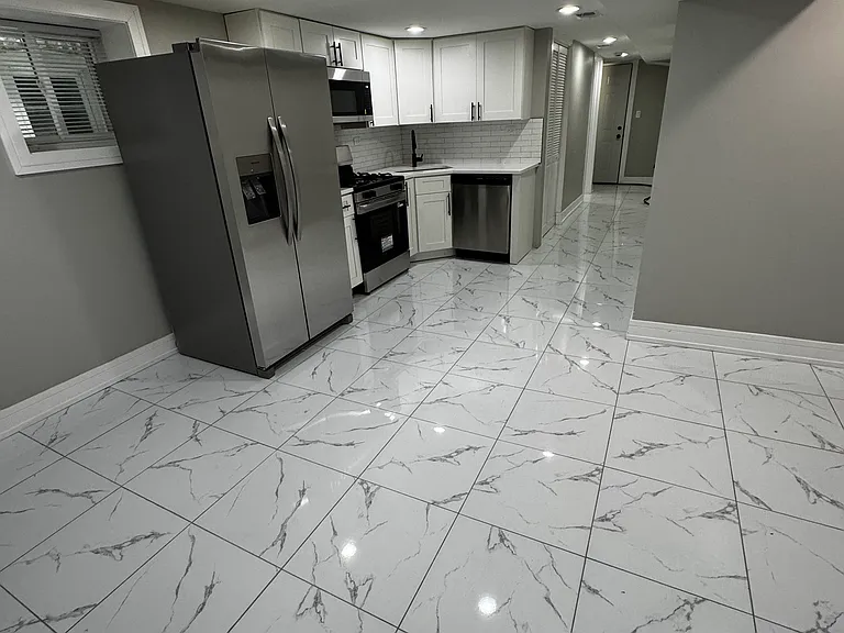 1427 N Lawndale Ave #BASEMENT — Photo 3