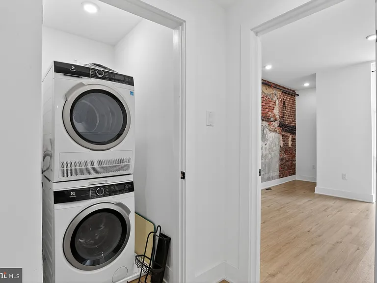 59 N 2nd St #14 — Photo 18