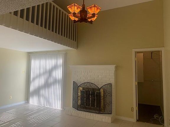 5th image of 2600 Brooken Hill Dr