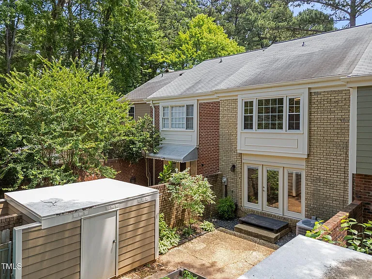 2947 Wycliff Rd — Photo 25