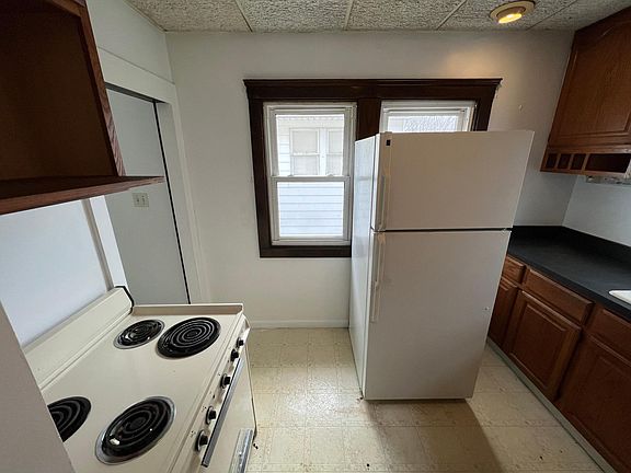 4th image of 1432 E 174th St #2