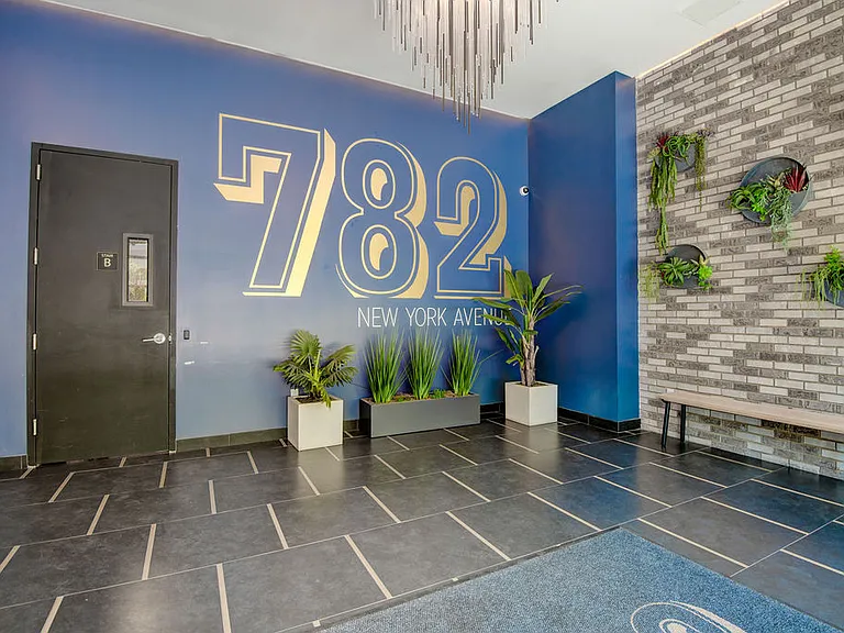782 New York Ave #2F — Photo 7