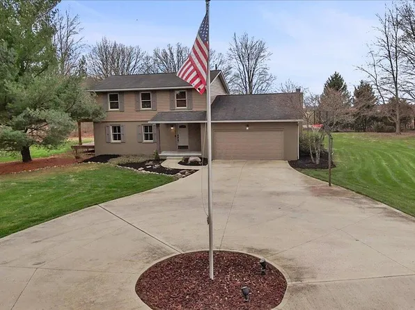 2584 Hollenback Rd, Lewis Center, OH 43035