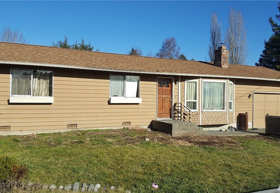 1st image of 3115 202nd St SW