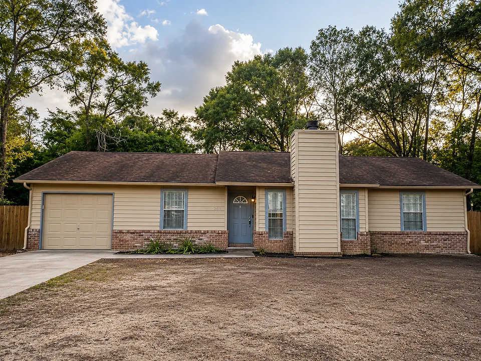 303 Springwood Cir